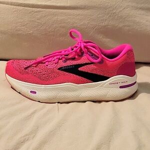 Brooks sz 9 ghost max